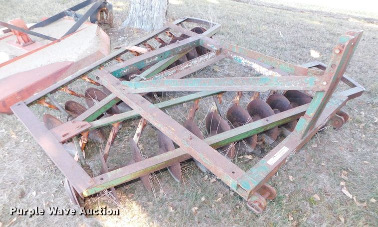 image for item GQ9905 (2) pieces of Ag equipment