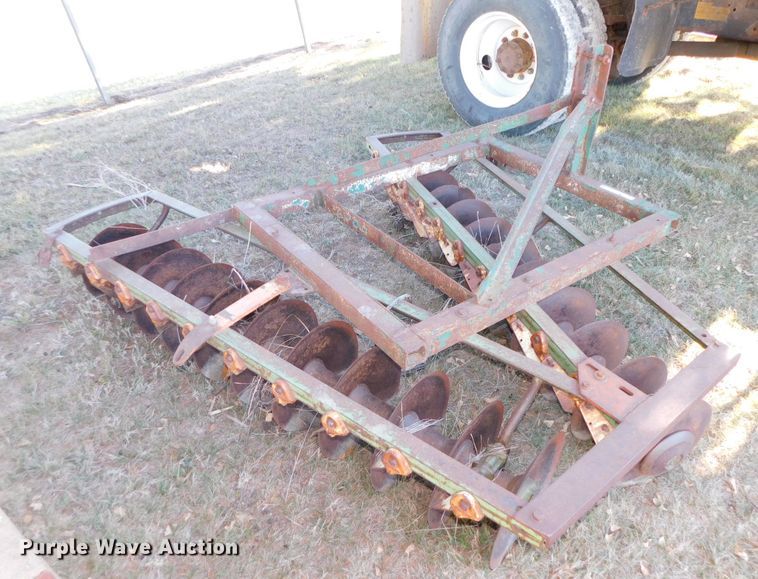 image for item GQ9905 (2) pieces of Ag equipment