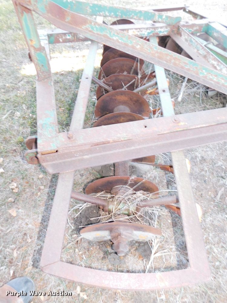 image for item GQ9905 (2) pieces of Ag equipment