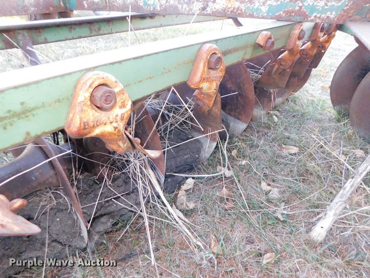 image for item GQ9905 (2) pieces of Ag equipment