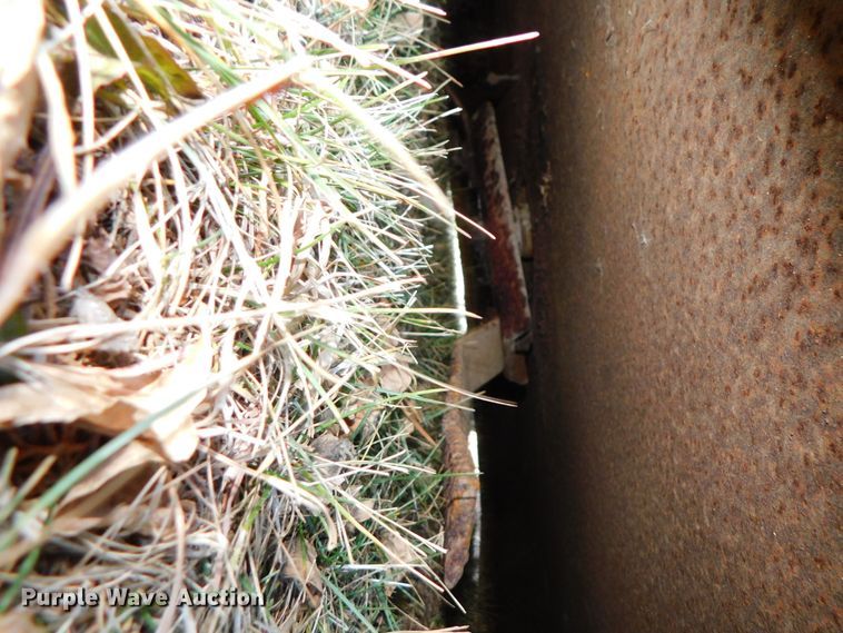 image for item GQ9905 (2) pieces of Ag equipment