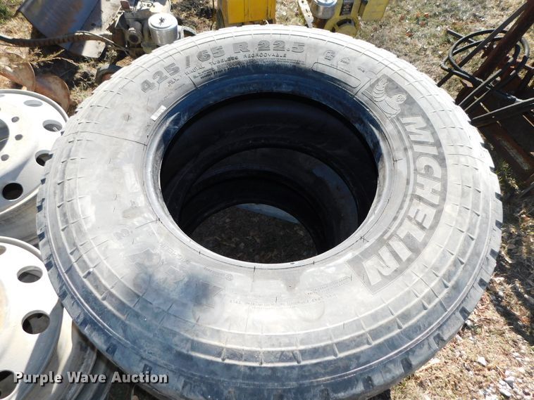 image for item GQ9908 Tires and wheels