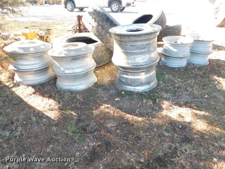 image for item GQ9908 Tires and wheels