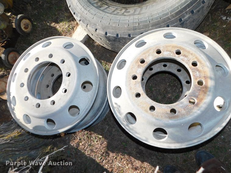 image for item GQ9908 Tires and wheels