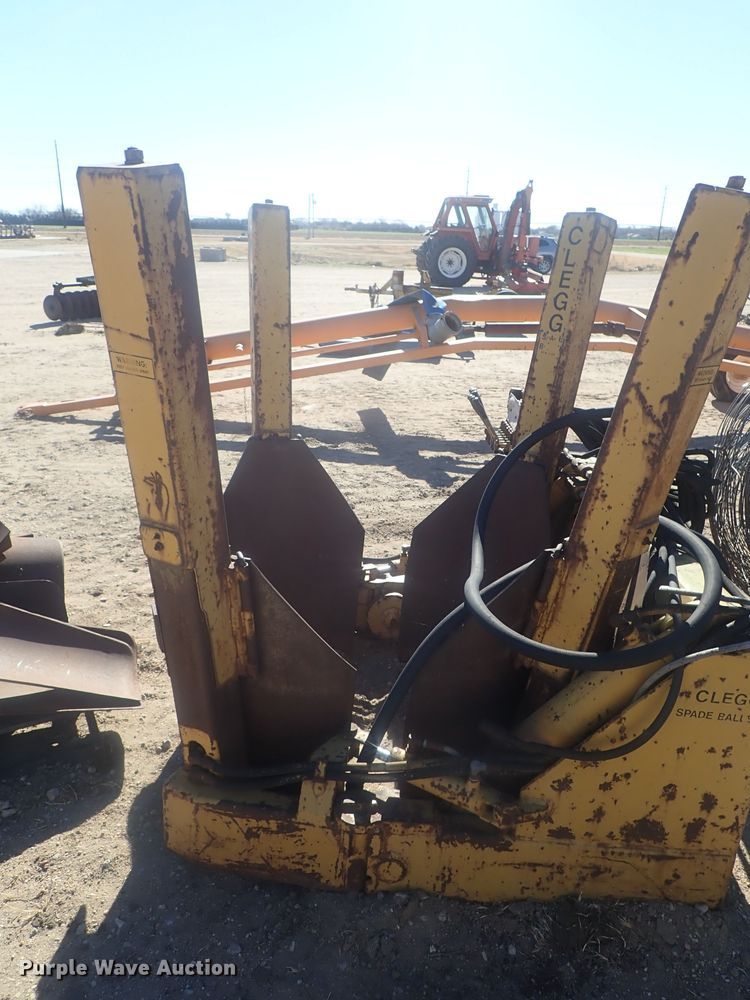 image for item GX9694 Clegg Spade Baller tree spade