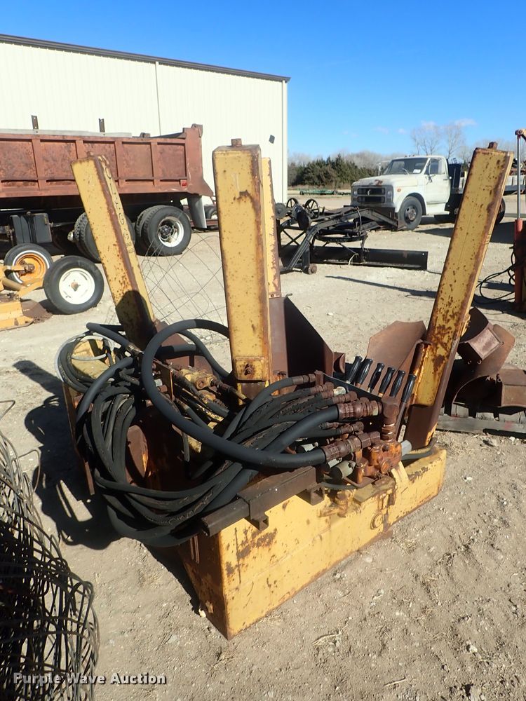 image for item GX9694 Clegg Spade Baller tree spade