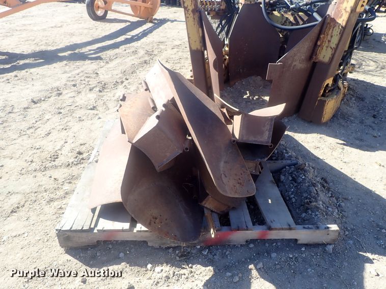 image for item GX9694 Clegg Spade Baller tree spade