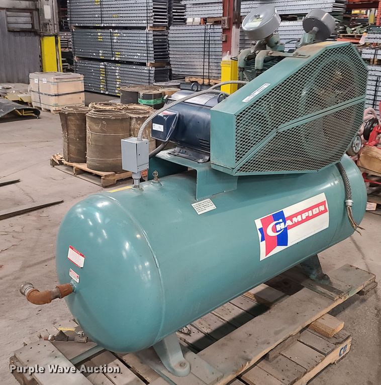 image for item GY9635 Champion HR10-12 air compressor