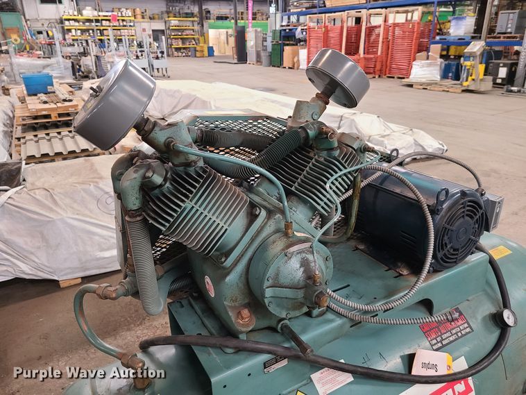 image for item GY9635 Champion HR10-12 air compressor