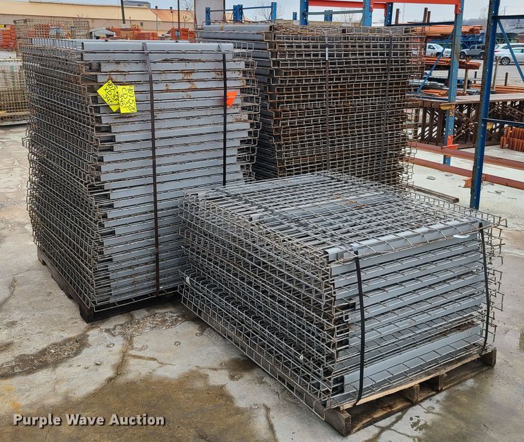 image for item GY9642 (140) pallet racking wire decks