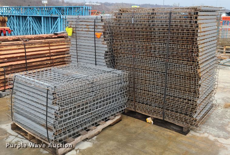 image for item GY9642 (140) pallet racking wire decks