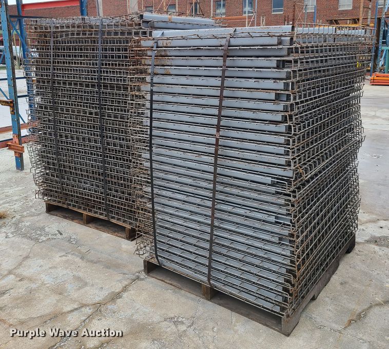 image for item GY9642 (140) pallet racking wire decks