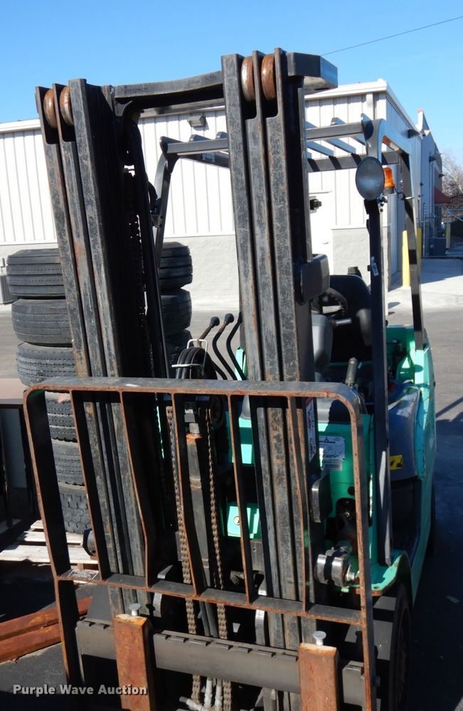 image for item HD9173 Mitsubishi  forklift