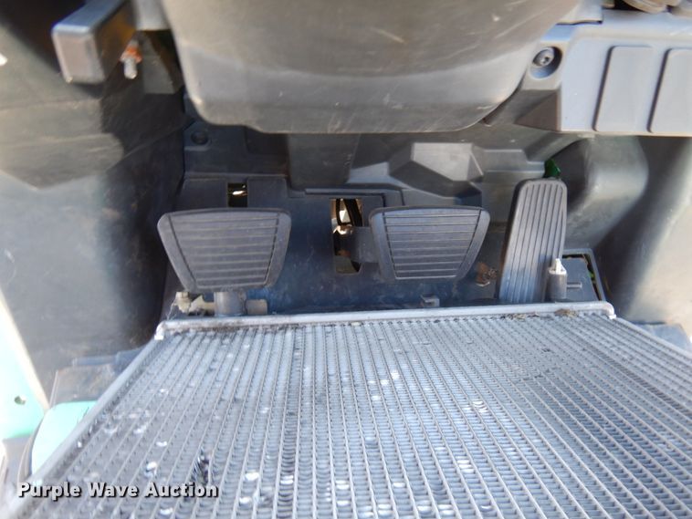 image for item HD9173 Mitsubishi  forklift