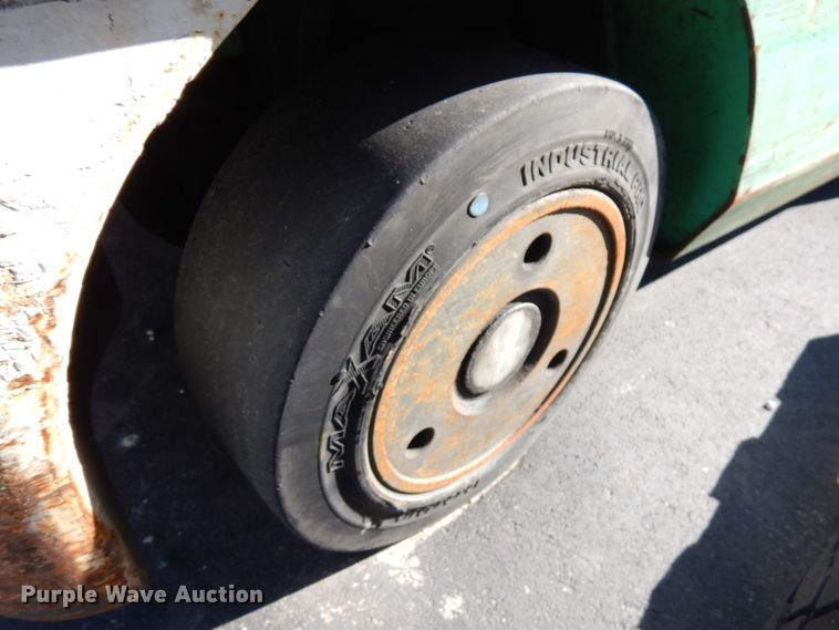 image for item HD9173 Mitsubishi  forklift