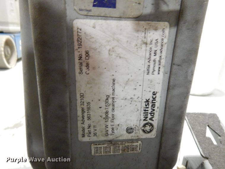 image for item HD9174 Nilfisk Advance Avenger 3210F floor scrubber