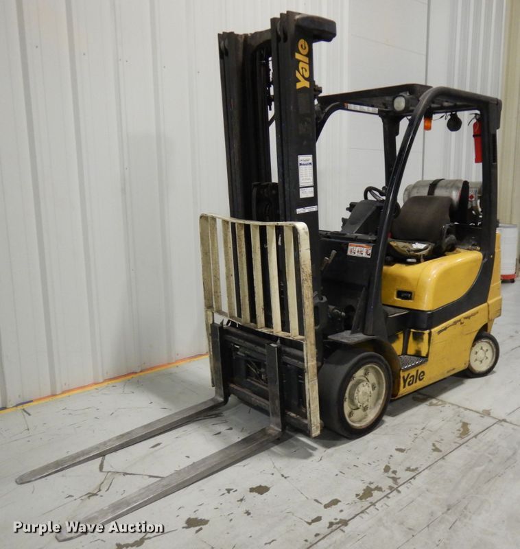image for item HD9175 Yale GLC050VXNVSE094  forklift