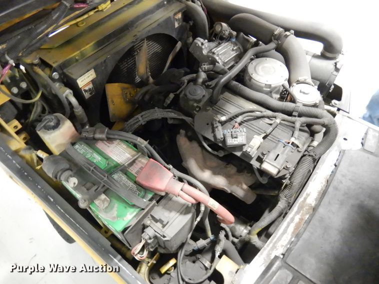 image for item HD9175 Yale GLC050VXNVSE094  forklift