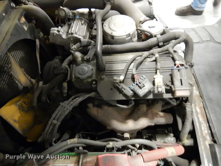 image for item HD9175 Yale GLC050VXNVSE094  forklift