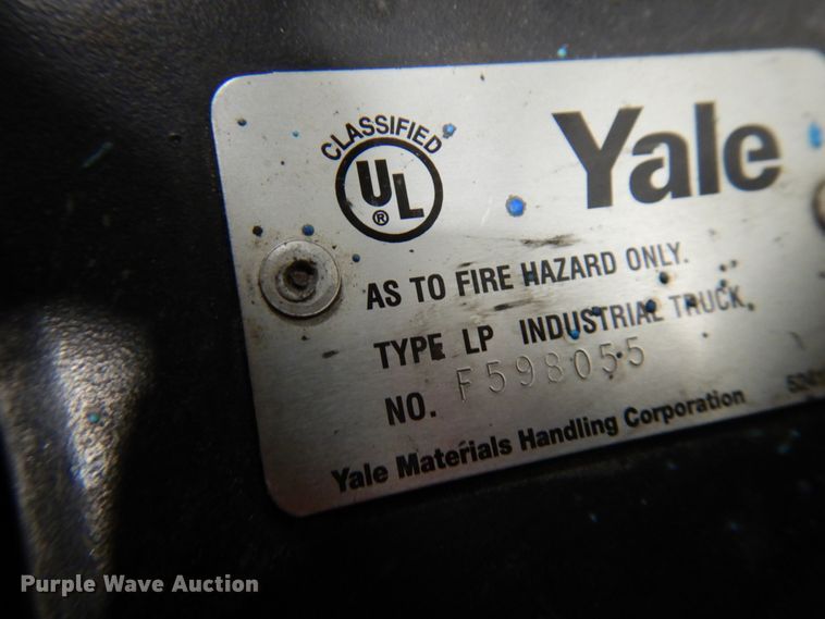 image for item HD9175 Yale GLC050VXNVSE094  forklift