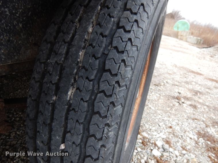 image for item HD9225 2007 PJ utility trailer