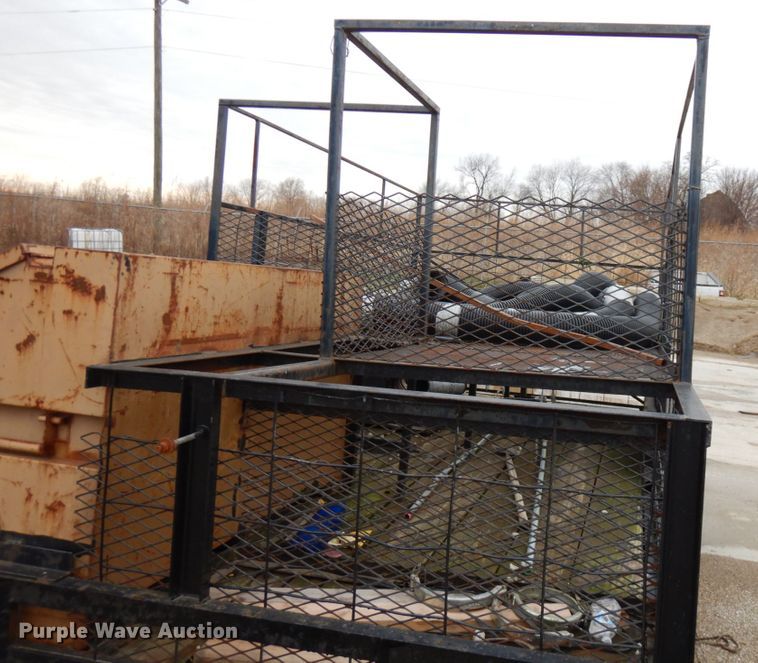 image for item HD9226 2004 Top 3 utility trailer