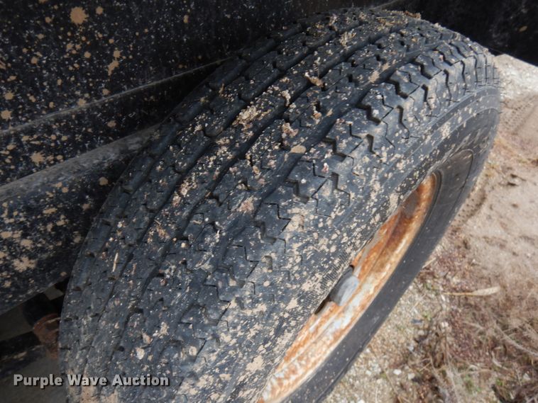 image for item HD9226 2004 Top 3 utility trailer