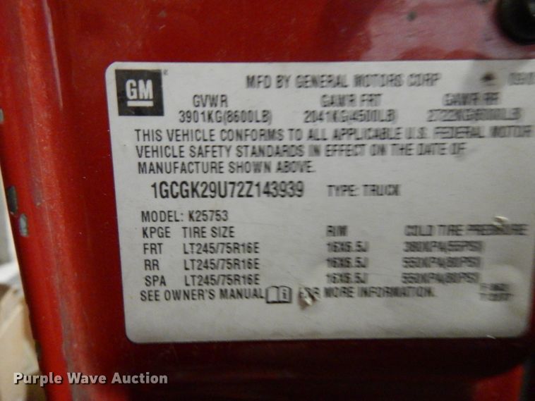 image for item HD9232 2002 Chevrolet Silverado 1500  Ext. Cab pickup truck