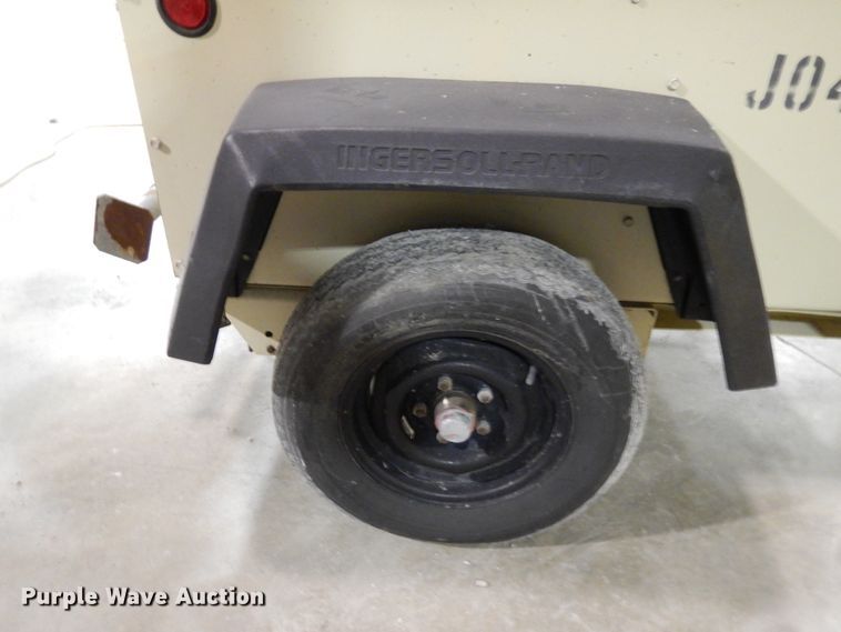 image for item HD9233 2005 Ingersoll Rand Lightsource  light plant