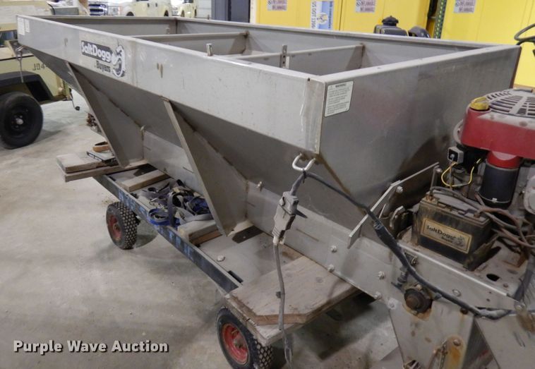 image for item HD9235 Salt Dogg spreader