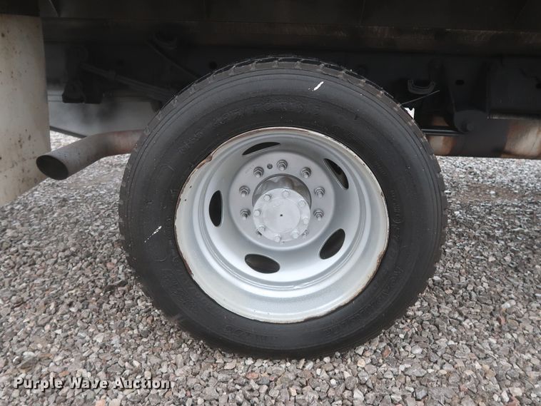 image for item HK9625 2012 Ford F450 Super Duty XL  flatbed truck