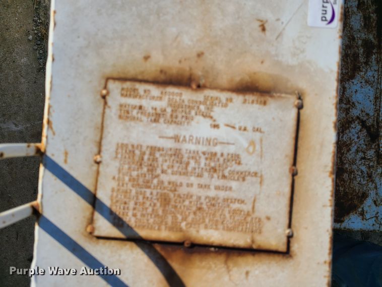 image for item HM9335 (3) auxiliary fuel tanks