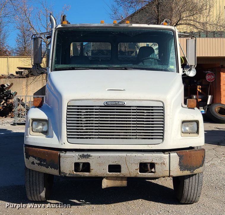 image for item HM9336 2001 Freightliner FL70  service truck with crane