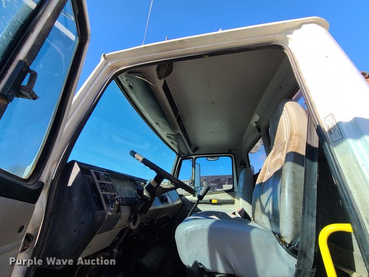 image for item HM9336 2001 Freightliner FL70  service truck with crane