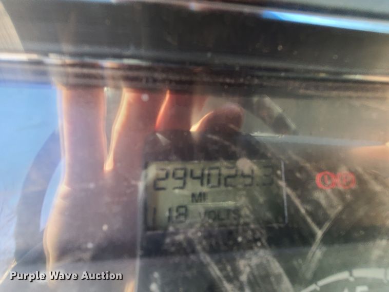 image for item HM9336 2001 Freightliner FL70  service truck with crane