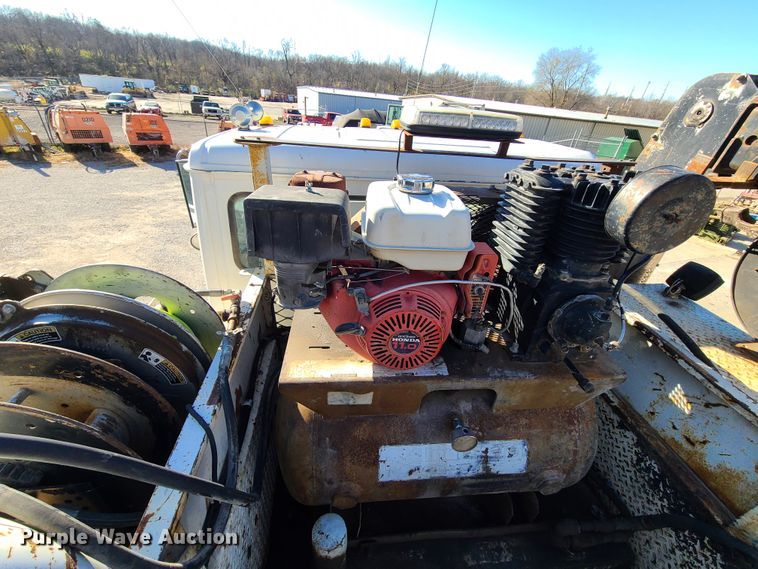 image for item HM9336 2001 Freightliner FL70  service truck with crane