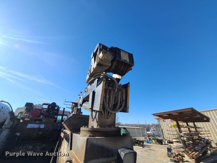 image for item HM9336 2001 Freightliner FL70  service truck with crane