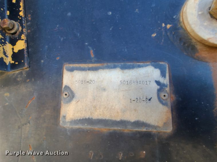 image for item HM9336 2001 Freightliner FL70  service truck with crane