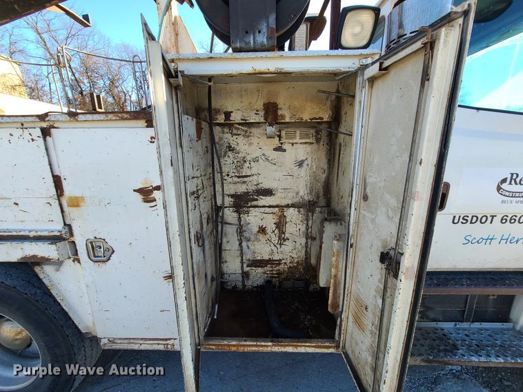 image for item HM9336 2001 Freightliner FL70  service truck with crane