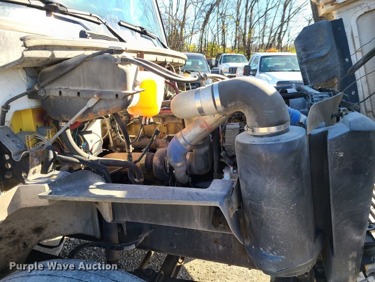 image for item HM9336 2001 Freightliner FL70  service truck with crane