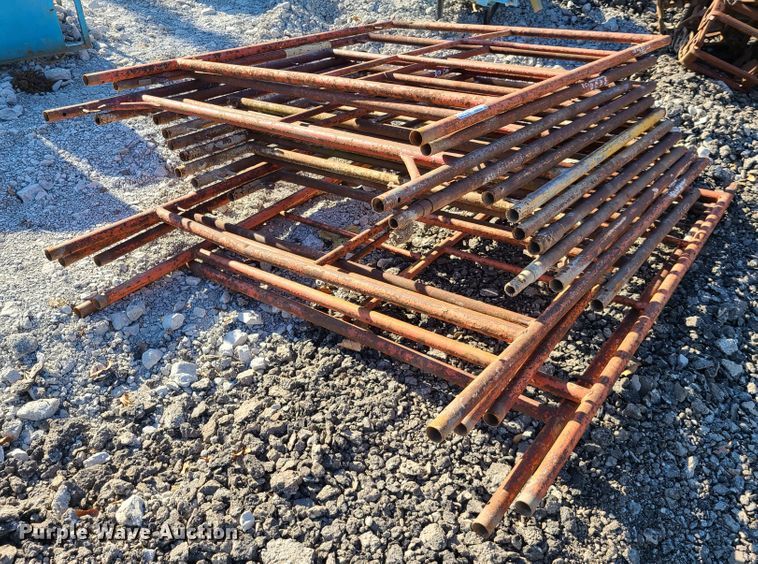 image for item HM9344 (15) pieces of scaffolding