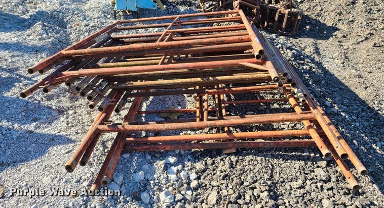 image for item HM9344 (15) pieces of scaffolding