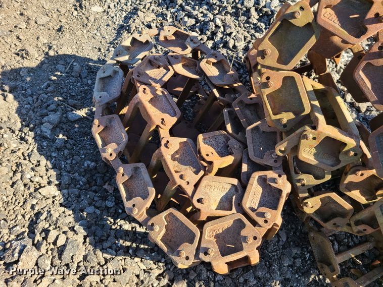 image for item HM9345 Grouser steel over the tire tracks