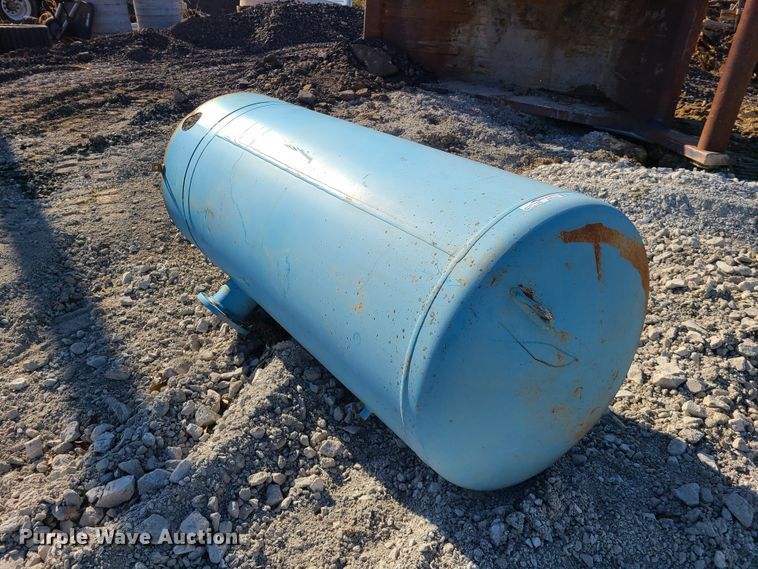 image for item HM9348 Air tank