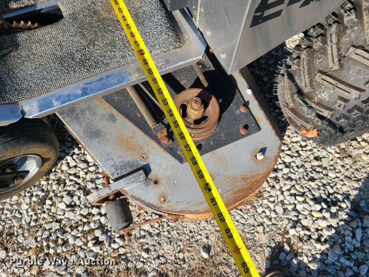 image for item HM9352 Dixie Chopper ZTR lawn mower