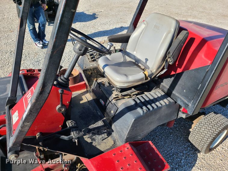 image for item HM9353 Toro Groundsmaster 455D  lawn mower