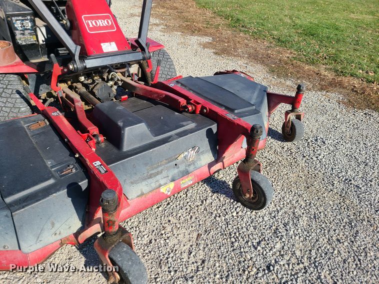 image for item HM9353 Toro Groundsmaster 455D  lawn mower