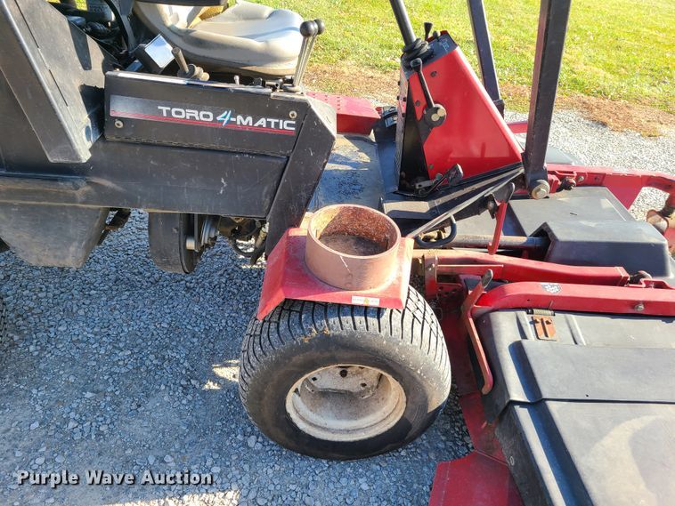image for item HM9353 Toro Groundsmaster 455D  lawn mower