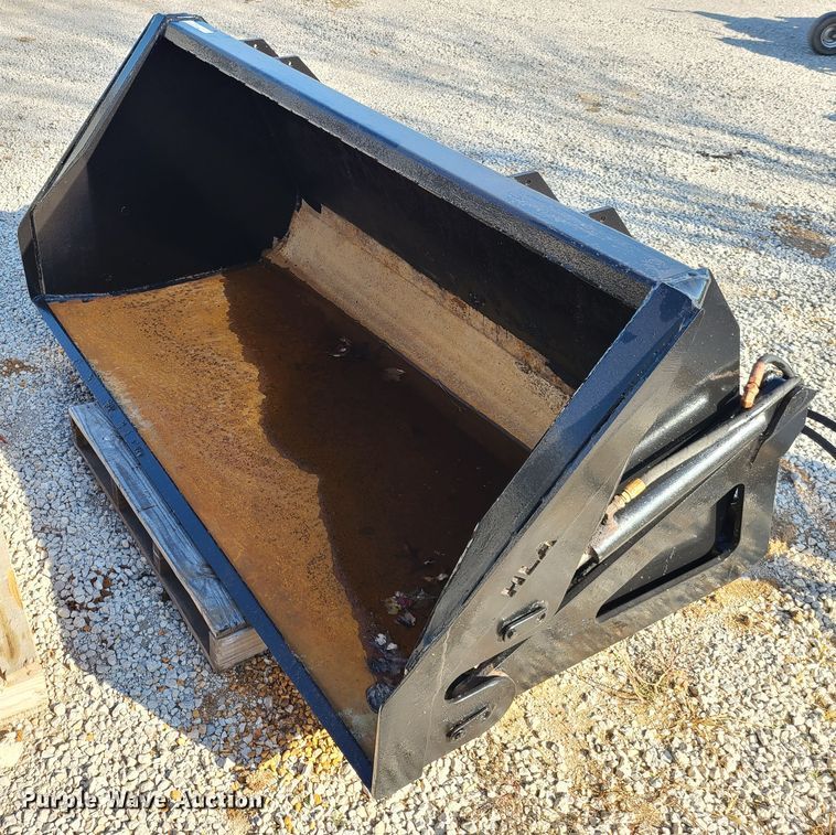 image for item HM9357 HLA HRBHV78-BO500 skid steer hydraulic dump bucket