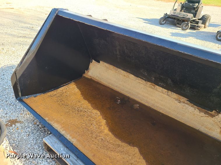 image for item HM9357 HLA HRBHV78-BO500 skid steer hydraulic dump bucket